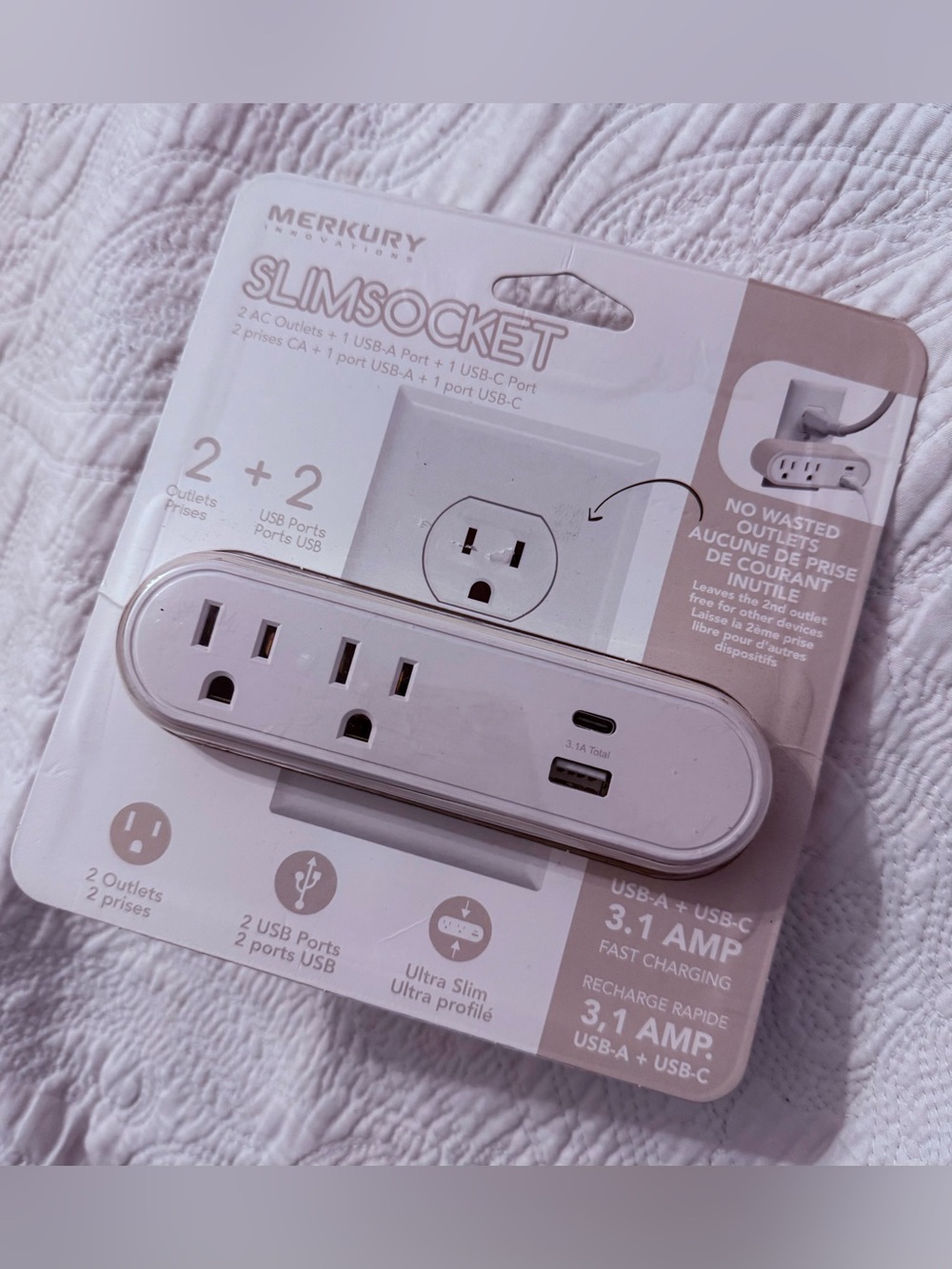 Merkury SlimSocket Power Strip with USB-A & USB-C in White